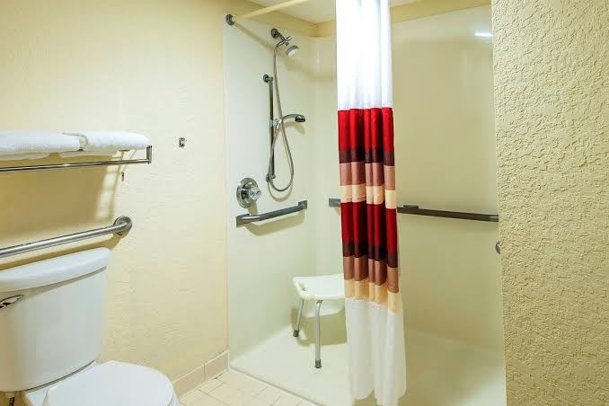 Red Roof Inn Florence - Civic Center photo 3