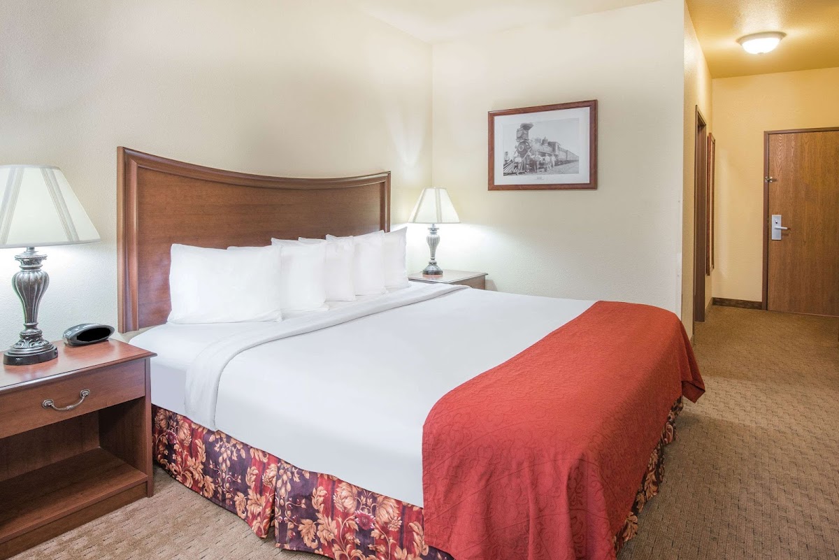 Days Inn by Wyndham Ellis photo 3
