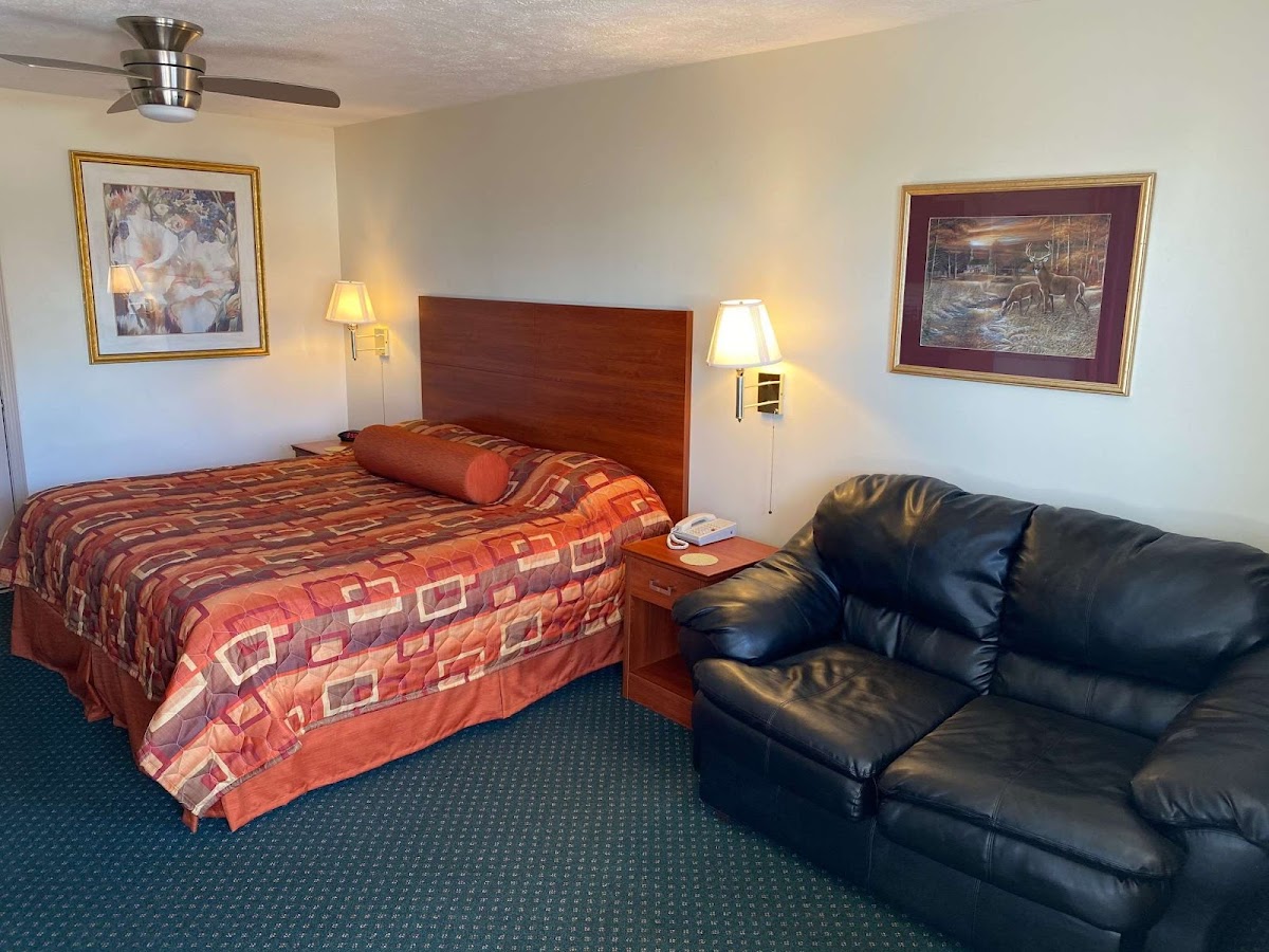 Country Hearth Inn & Suites Union City photo 2