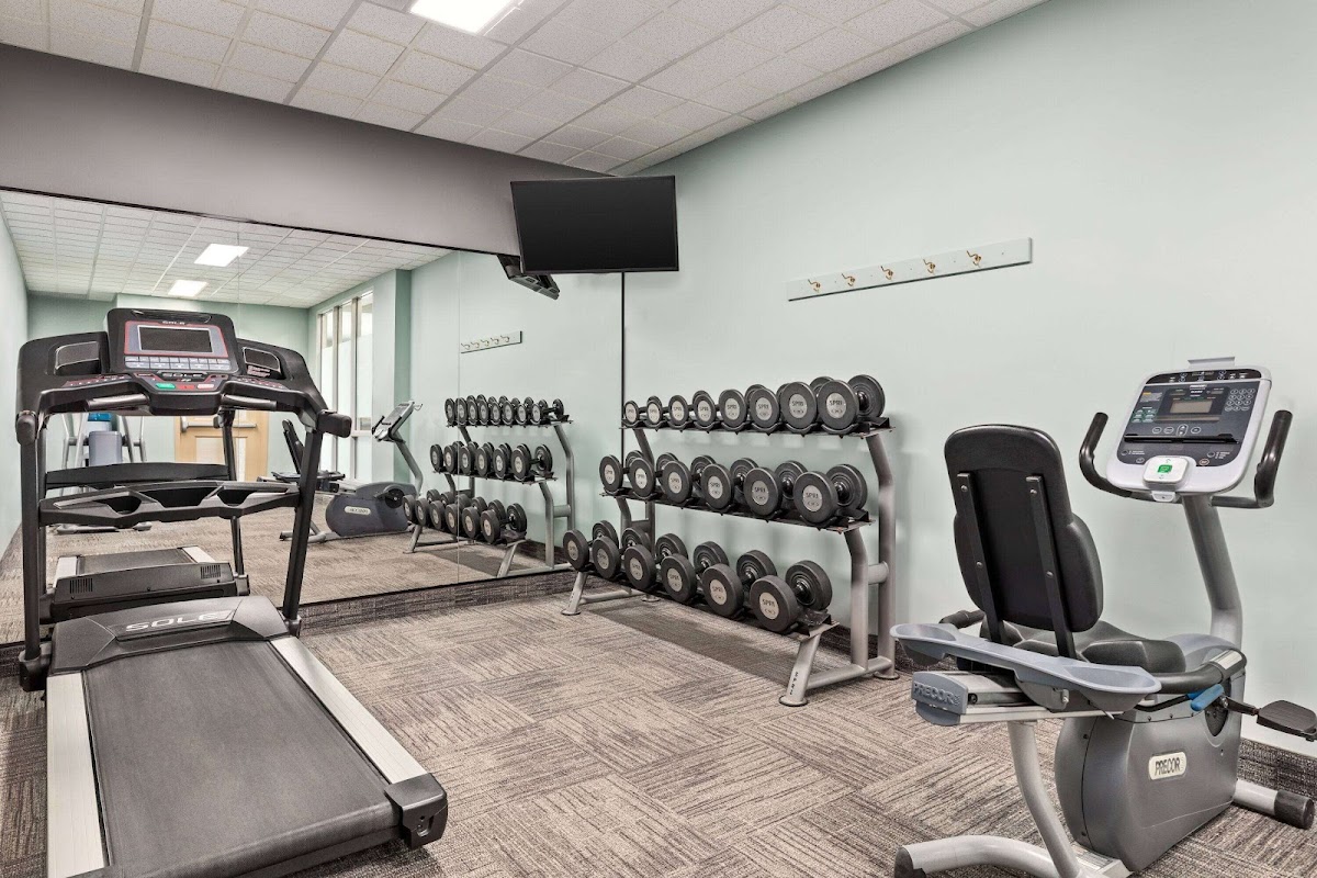 Ramada by Wyndham, Niagara Falls Near Fallsview District photo 3