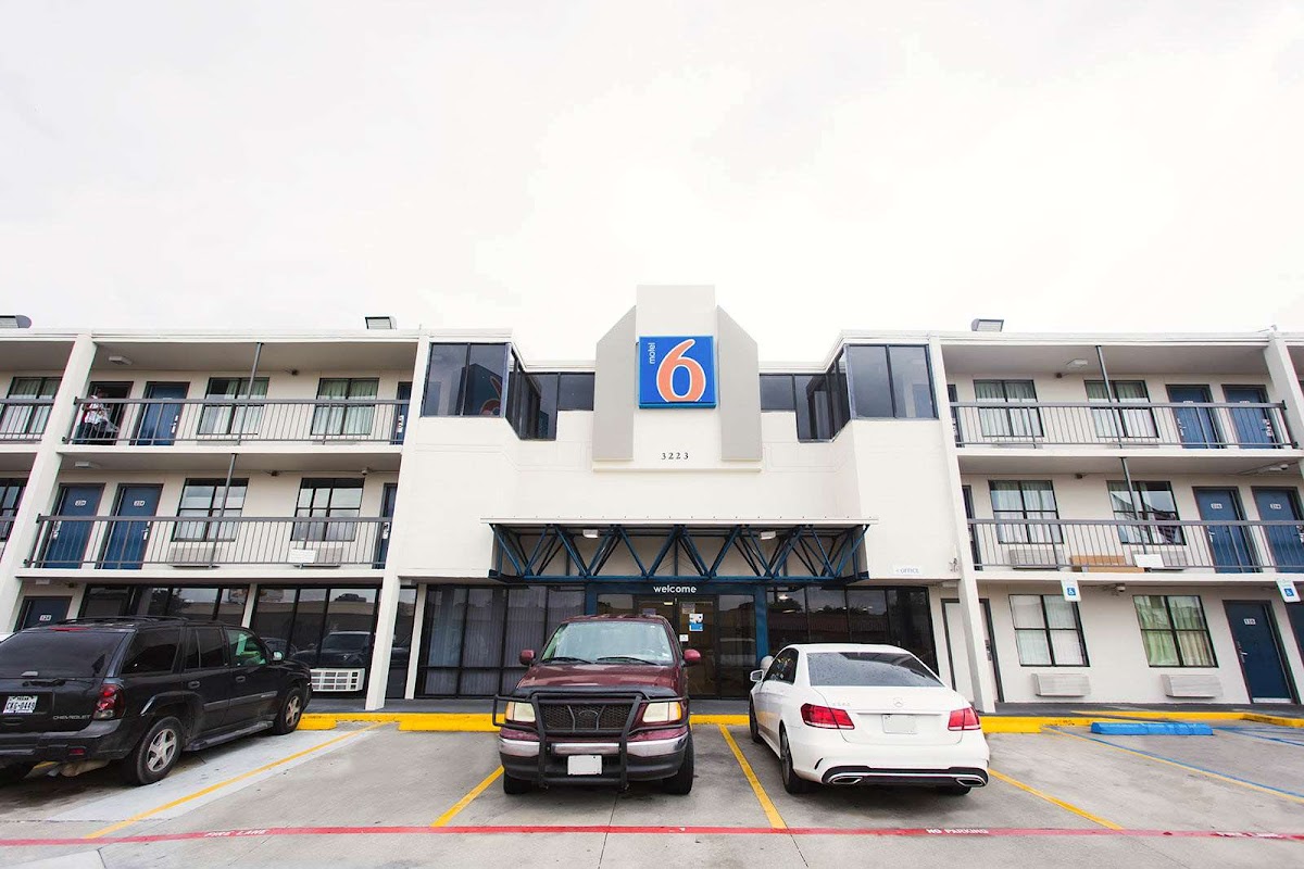 Studio 6 Houston, TX Medical Center NRG Stadium