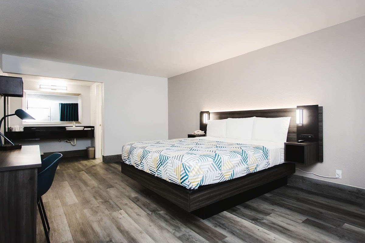 Studio 6 Houston, TX Medical Center NRG Stadium photo 2