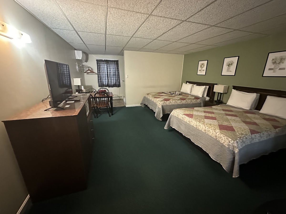 Acadia Pines Motel photo 2