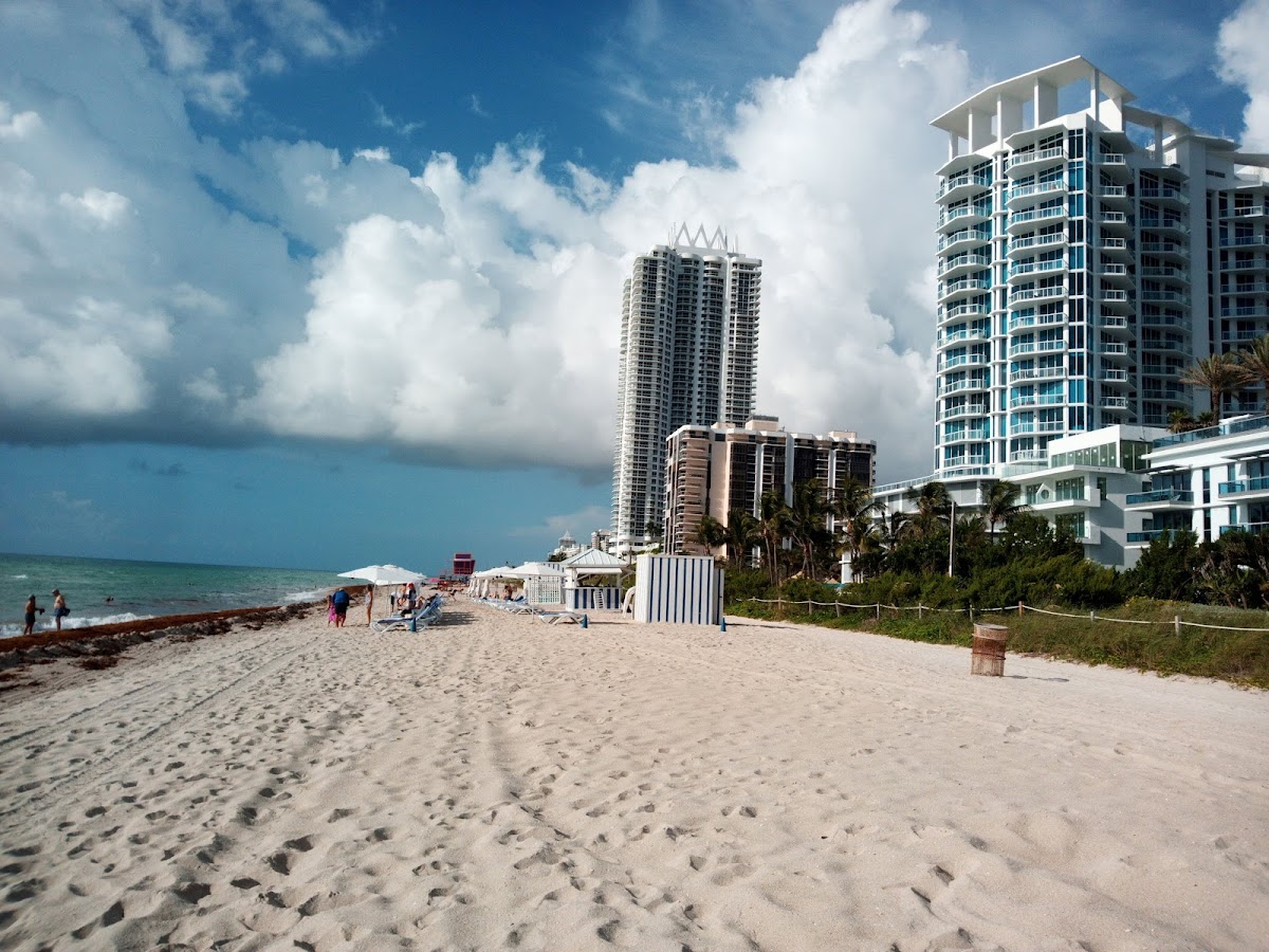 Sherry Frontenac Oceanfront Hotel photo 3