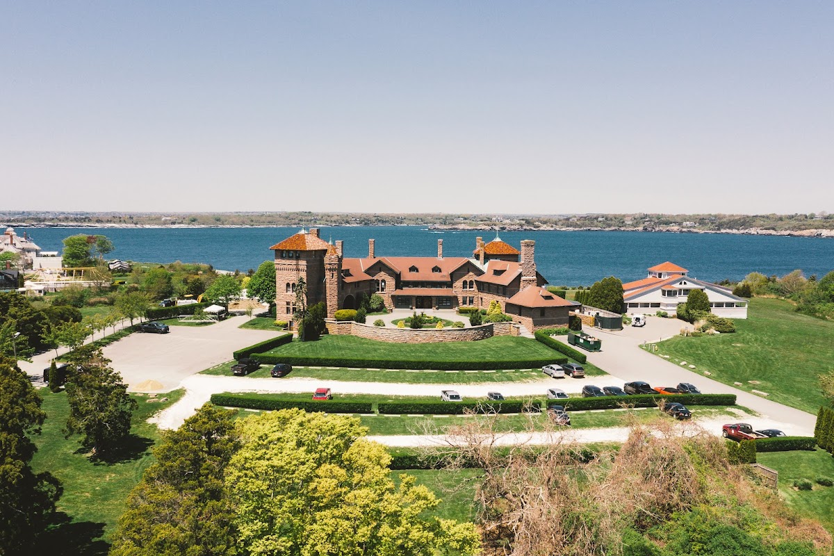 OceanCliff Hotel