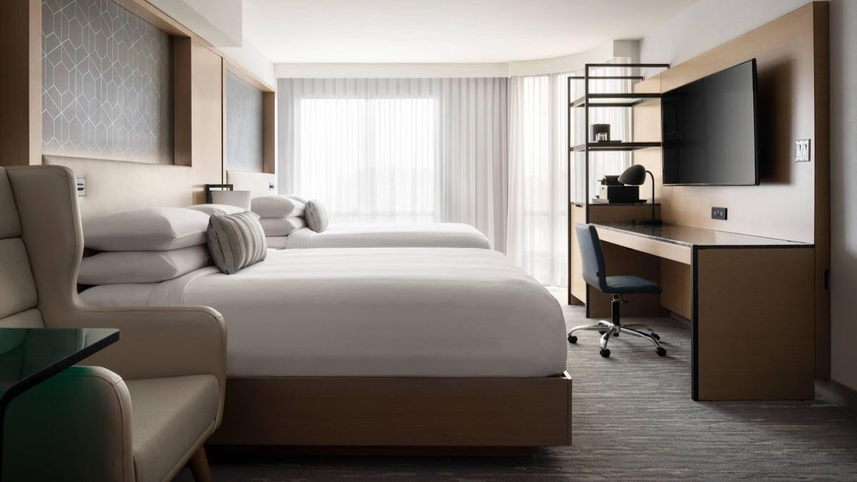 Vancouver Airport Marriott Hotel photo 2