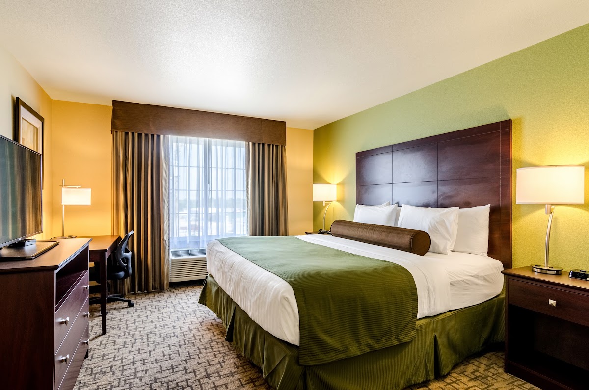 Cobblestone Hotel & Suites - McCook photo 2