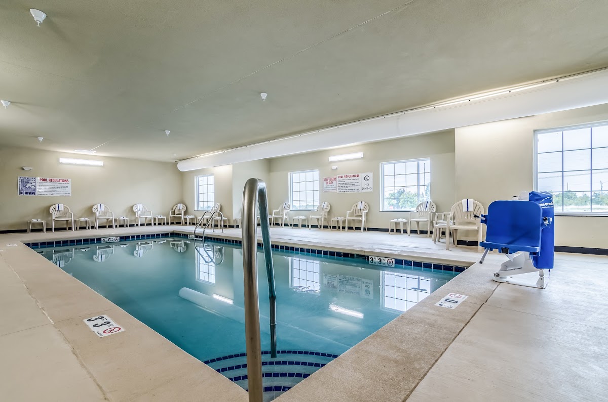 Cobblestone Hotel & Suites - McCook photo 3