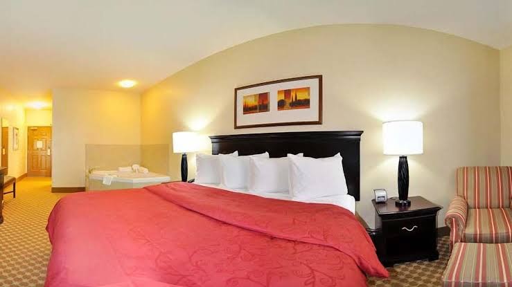 Country Inn & Suites by Radisson, Conway, AR photo 3