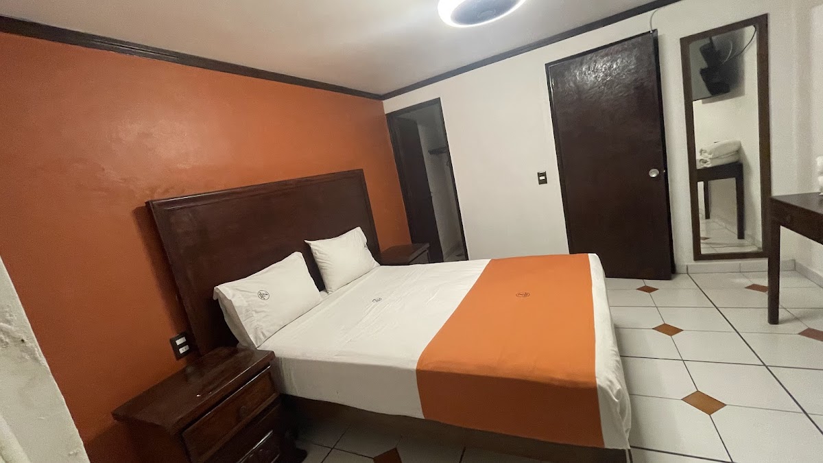 Zapotlan Hotel & Villas photo 2