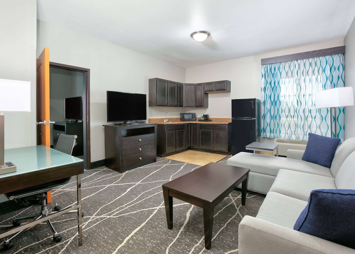 La Quinta Inn & Suites by Wyndham Little Rock - Bryant photo 2