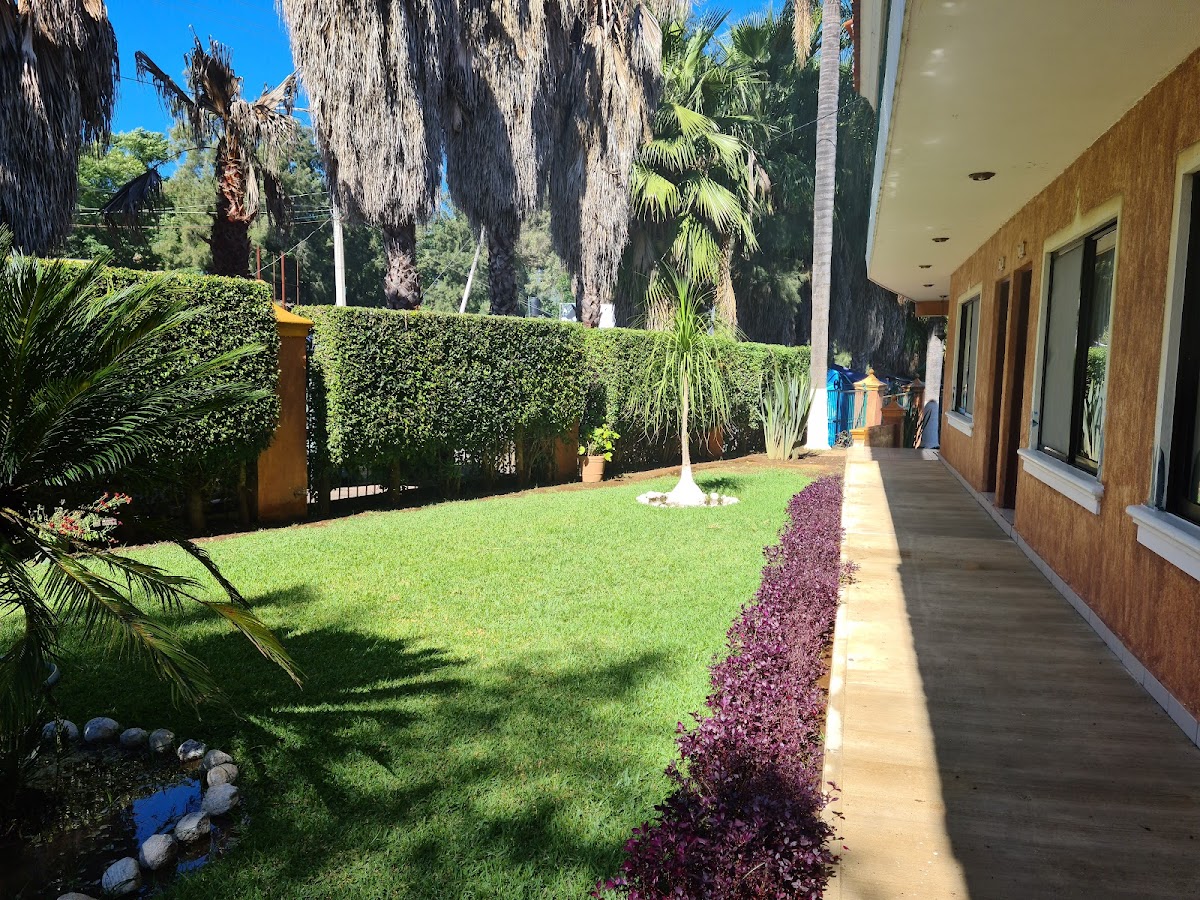 HOTEL CASA DEL LAGO photo 3