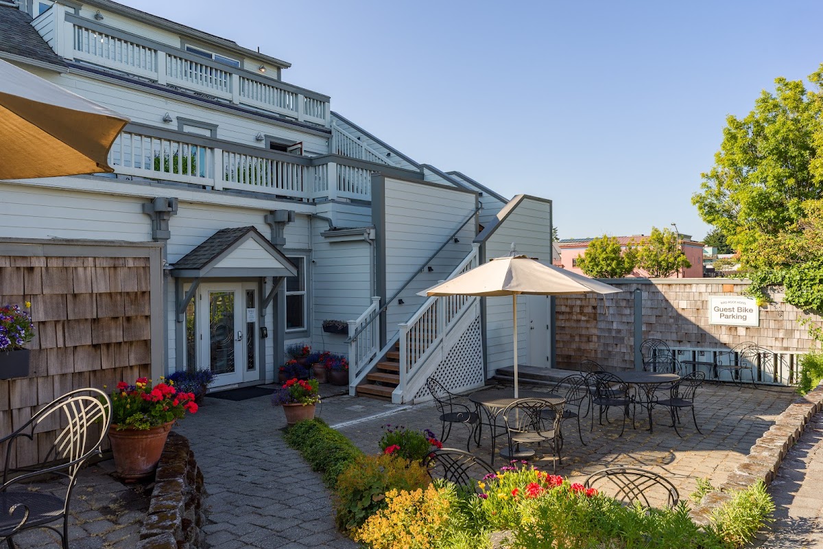 Bird Rock Hotel