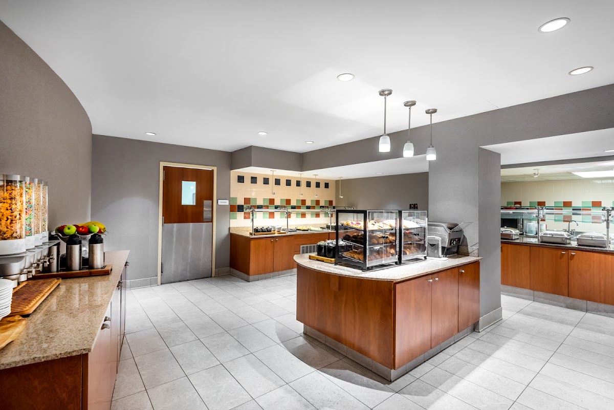 Hilton Garden Inn Tysons Corner photo 2
