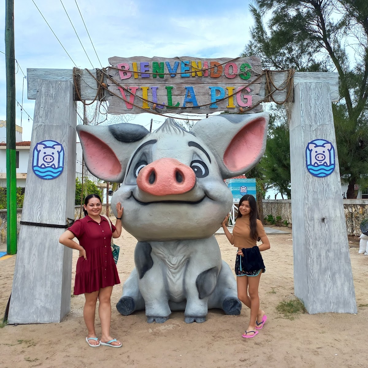 Parking for Pig Beach