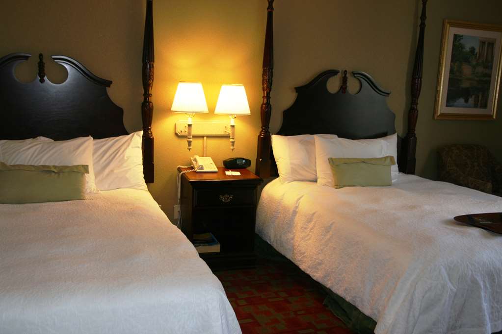 Hampton Inn Canton photo 2