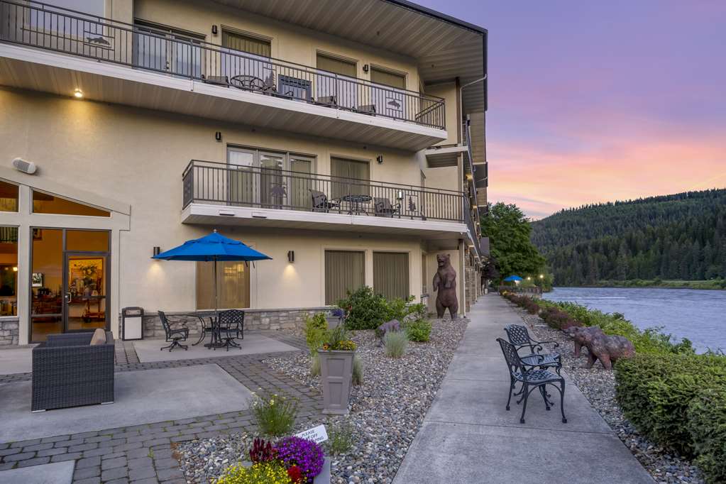Best Western Lodge at River's Edge