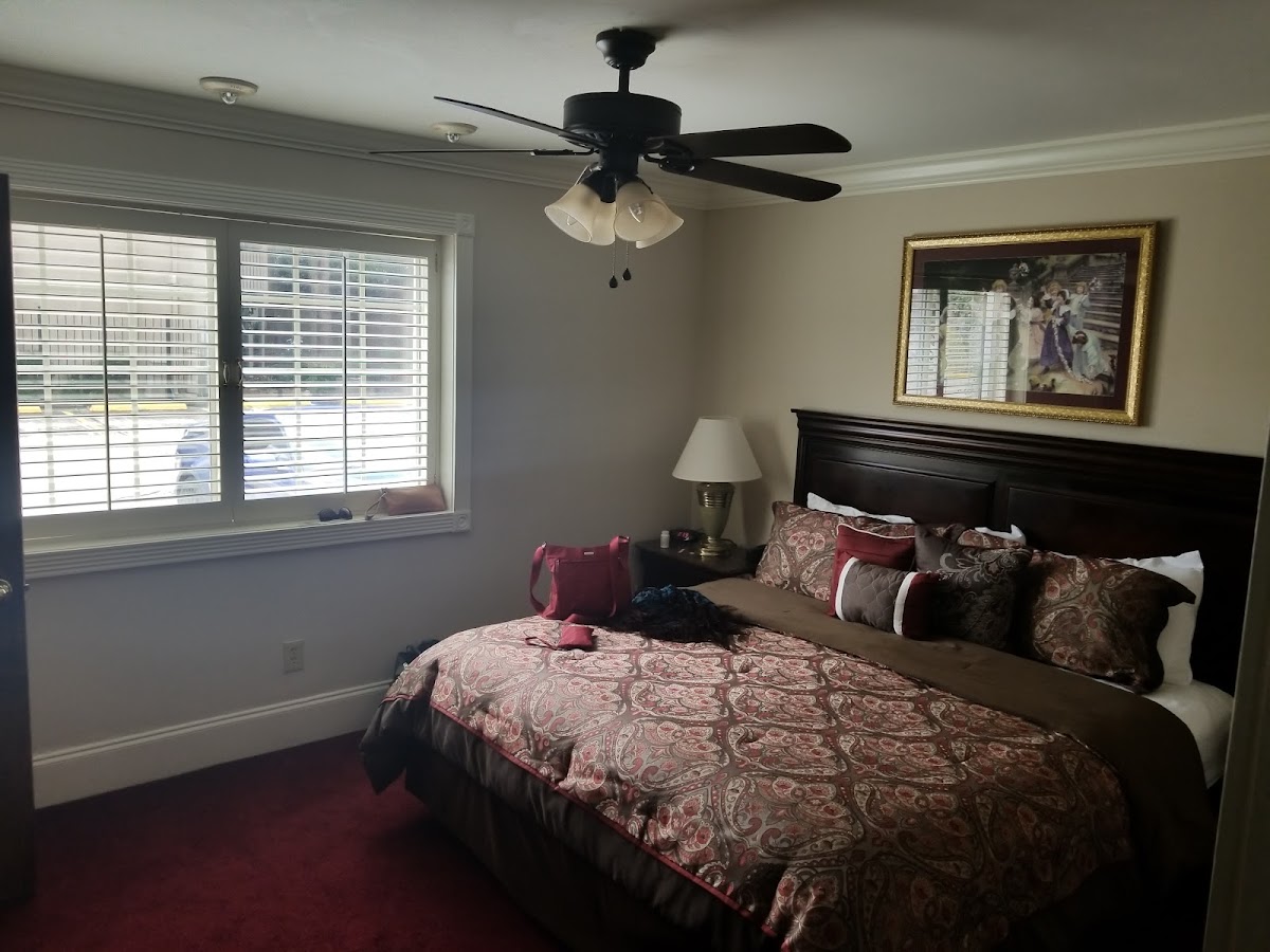 Plaza Suite Metairie photo 2