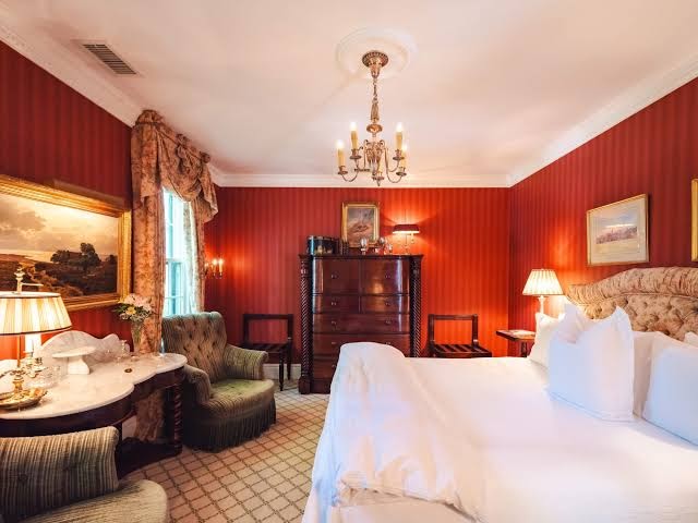 The Charlotte Inn photo 2