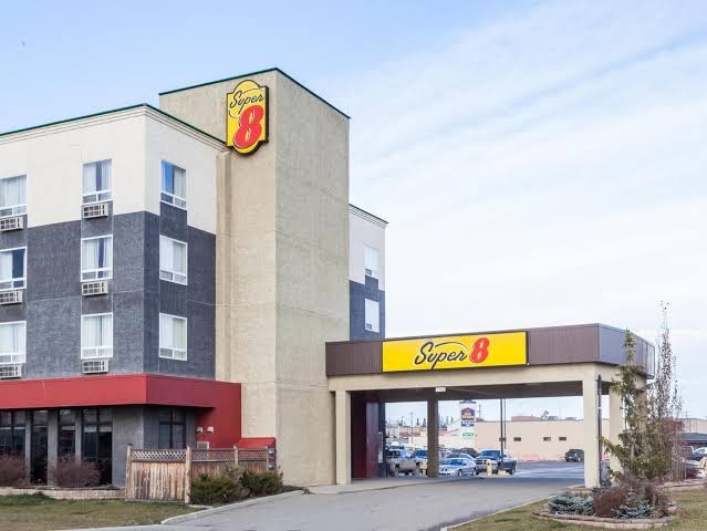 Super 8 by Wyndham Edson