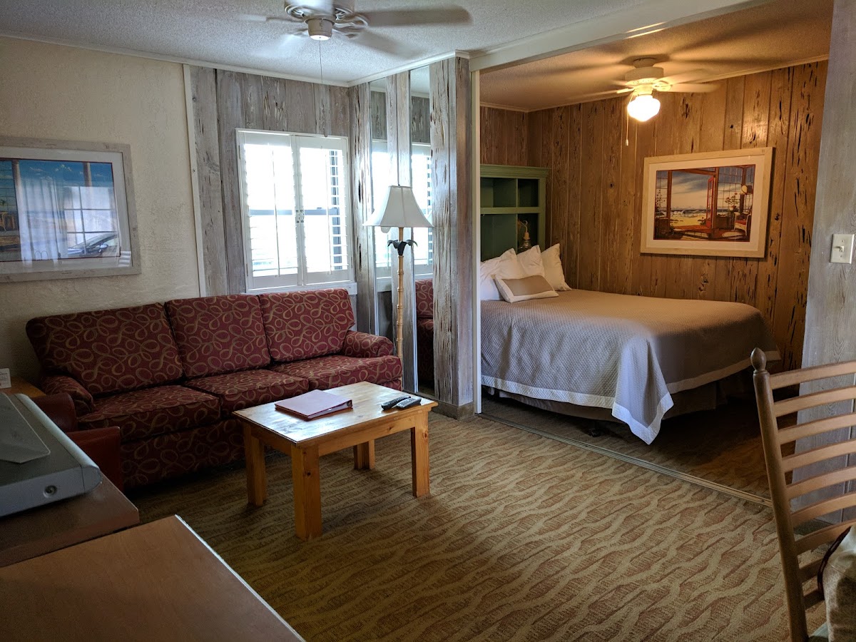 The Historic Driftwood Resort photo 2