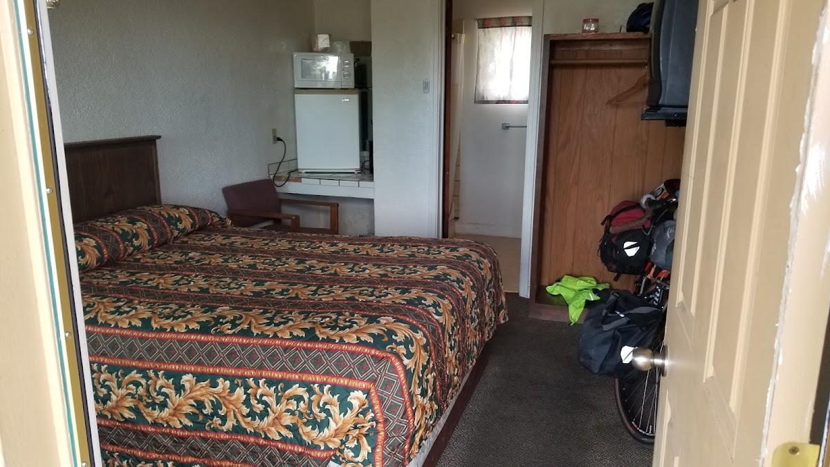 Sundowner Motel LLC photo 2