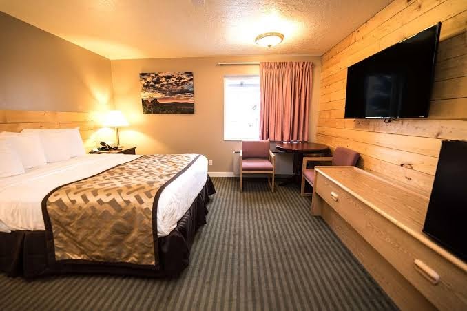 Red Ledges Inn photo 2