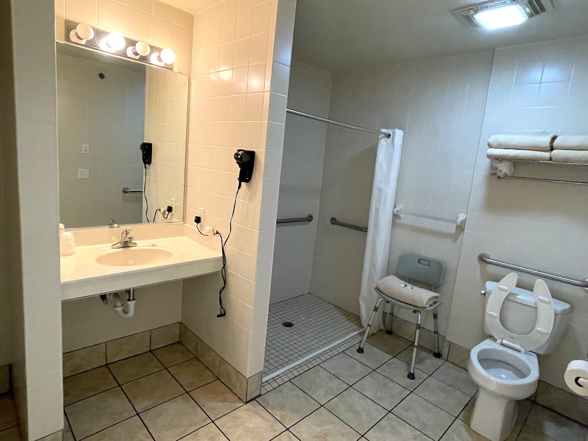 Shore Stay Suites photo 3