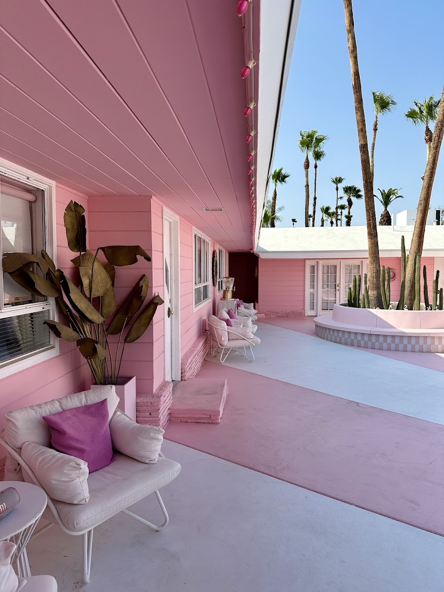 Trixie Motel photo 2