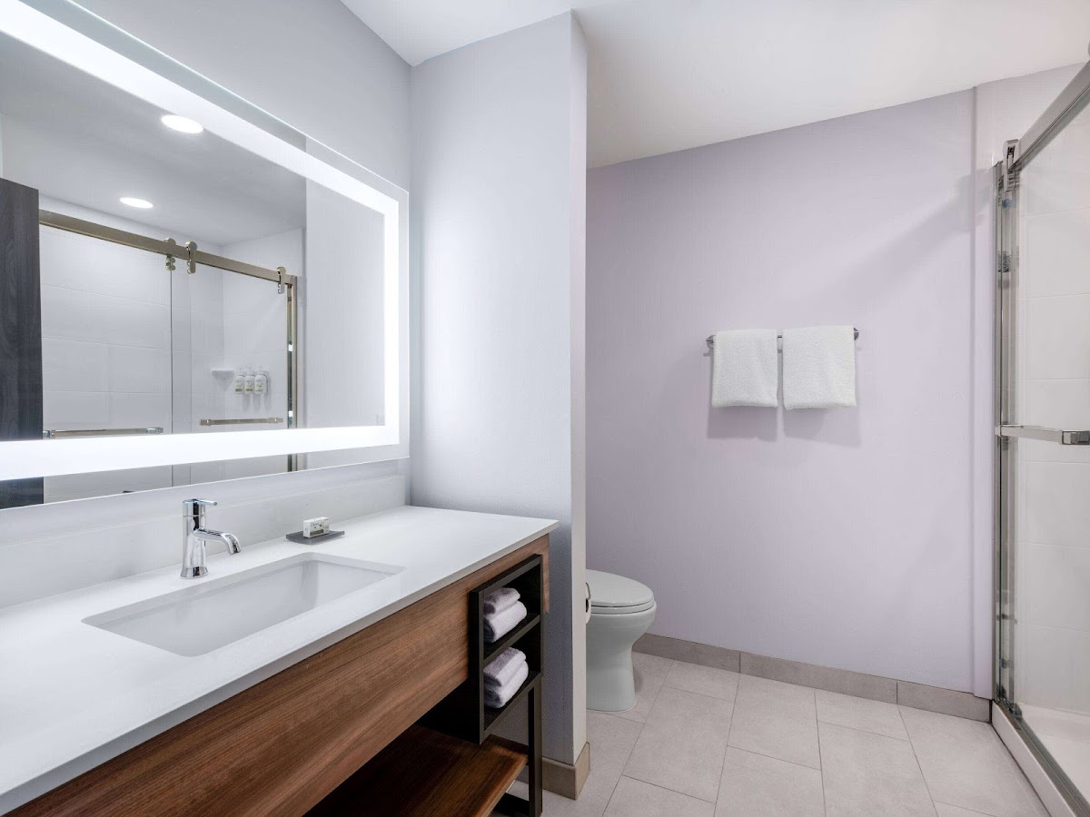 La Quinta by Wyndham Chelsea Birmingham photo 3