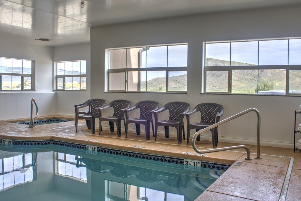 Allington Inn & Suites photo 3