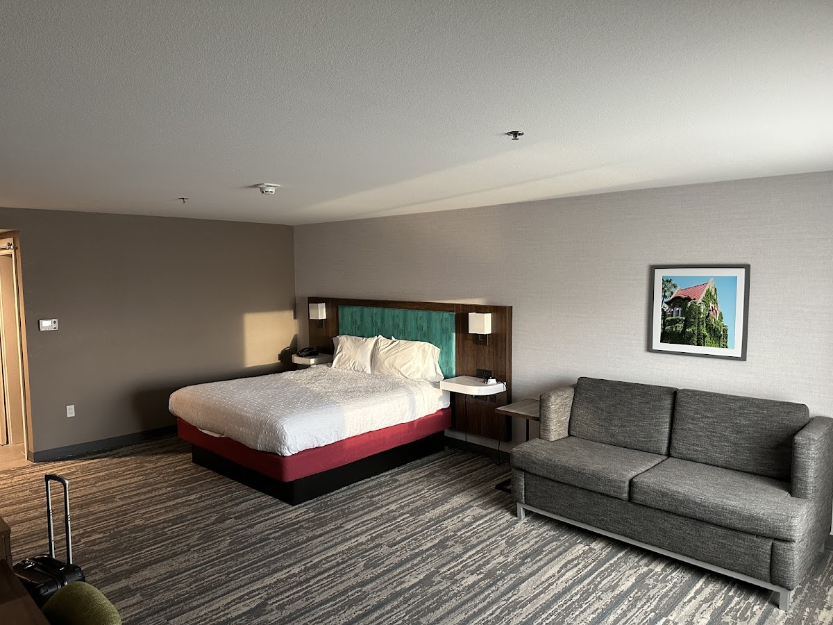 Hampton Inn & Suites Chico photo 2