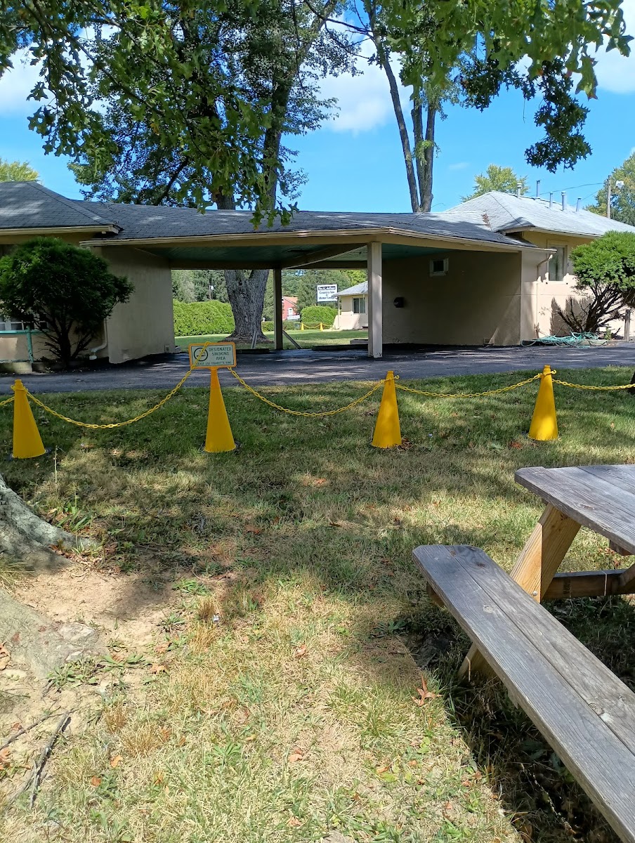 J.C. Huffman Country Inn and Motor Lodge photo 3