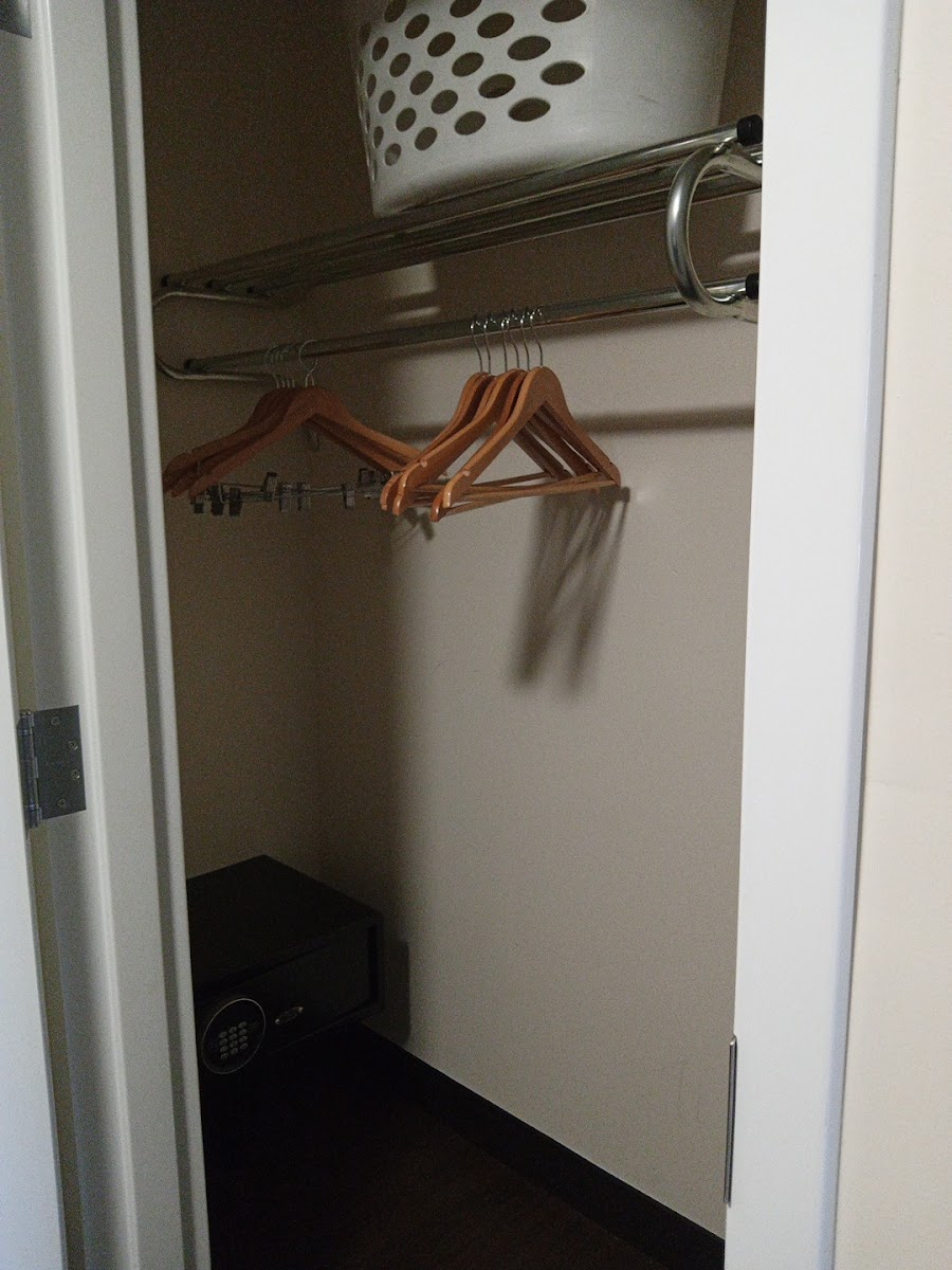 Candlewood Suites Brighton, an IHG Hotel photo 3