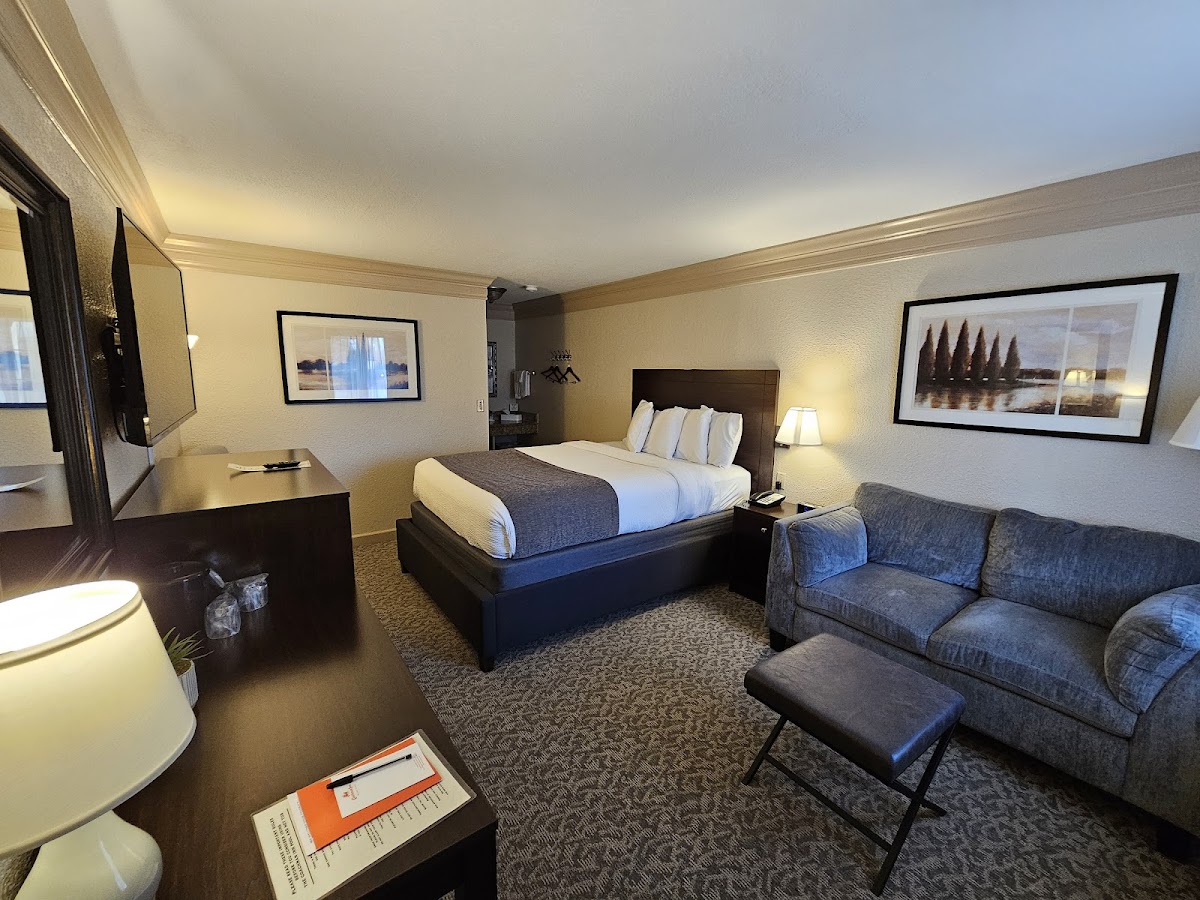 The Coachman Inn photo 2