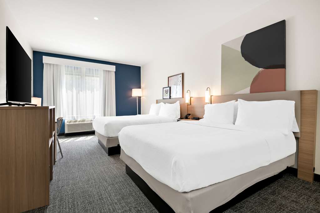 Spark by Hilton Lancaster Dutch Country photo 2