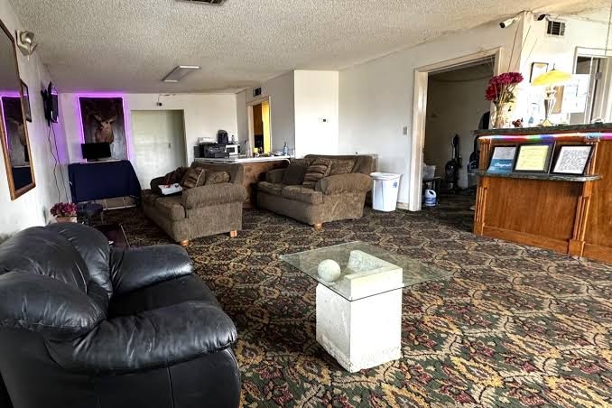 Super Value Inn photo 3