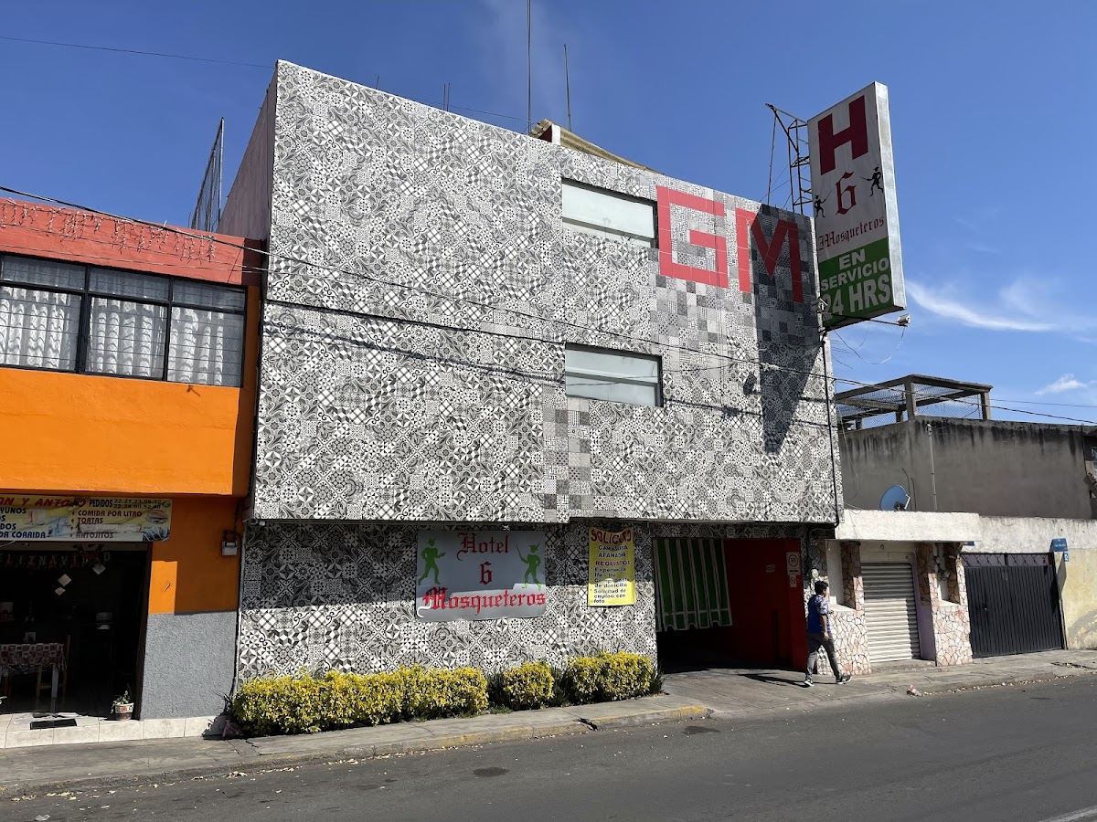 Motel 6 Mosqueteros