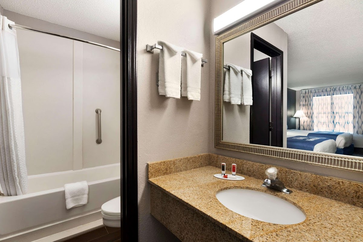 Days Inn by Wyndham Rock Hill photo 3