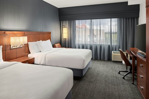 Courtyard by Marriott Minneapolis Maple Grove/Arbor Lakes photo 2