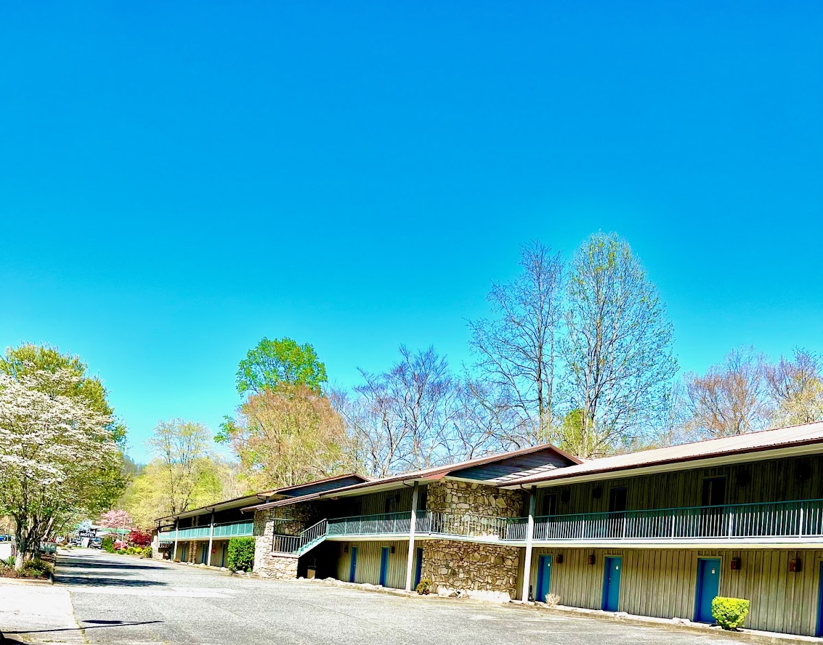 Newfound Lodge