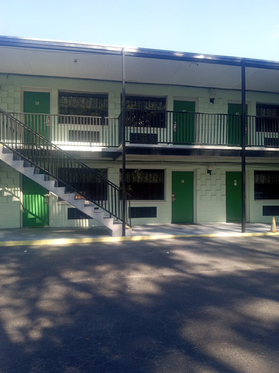 Homewood Lodge photo 2