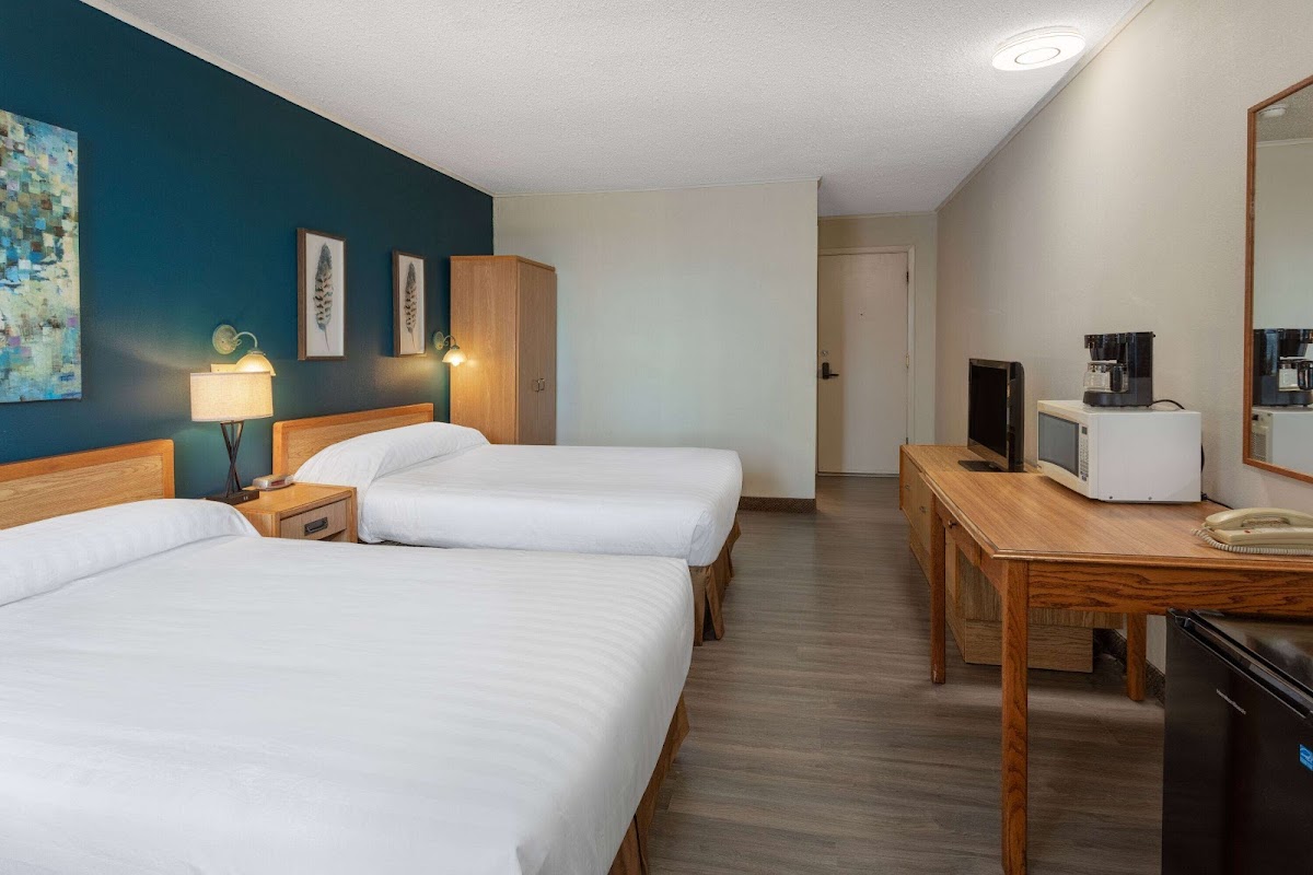 Travelodge by Wyndham Amherst photo 2