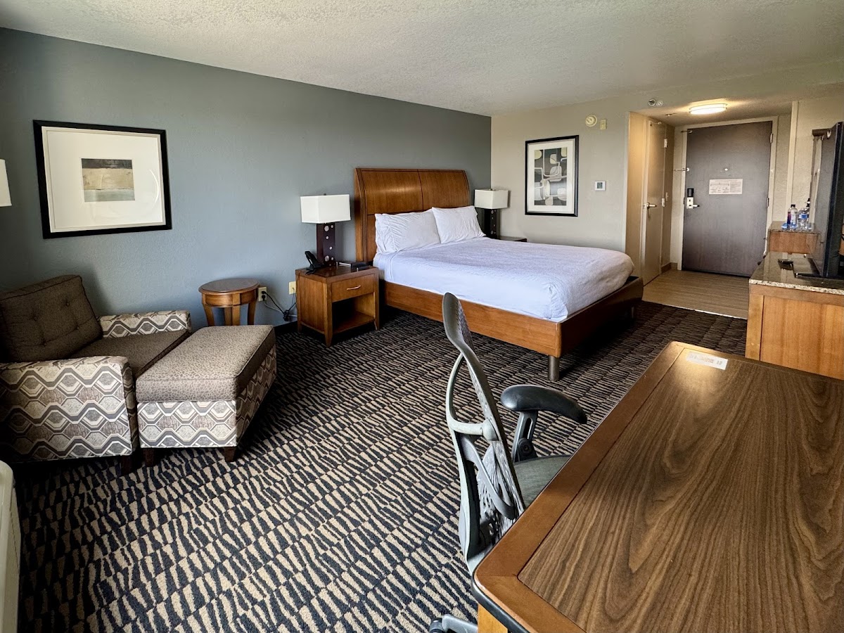 Hilton Garden Inn Austin NW/Arboretum photo 2