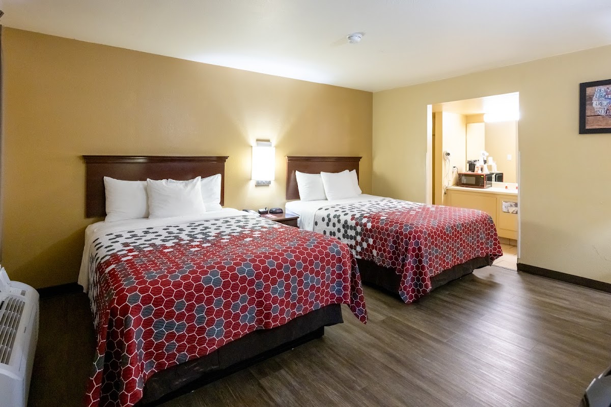 Econo Lodge McAlester photo 2