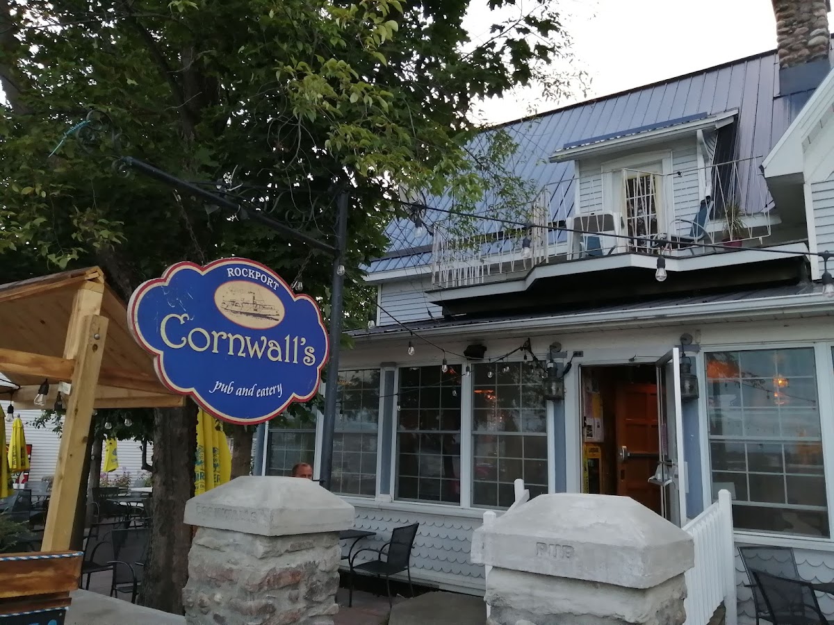 BOATHOUSE COUNTRY INN photo 3