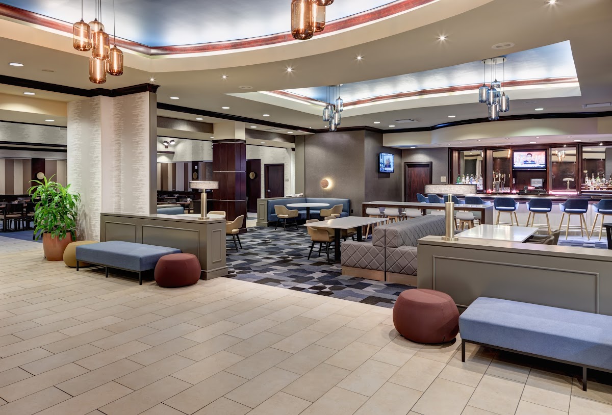 Embassy Suites by Hilton Tampa Brandon photo 2