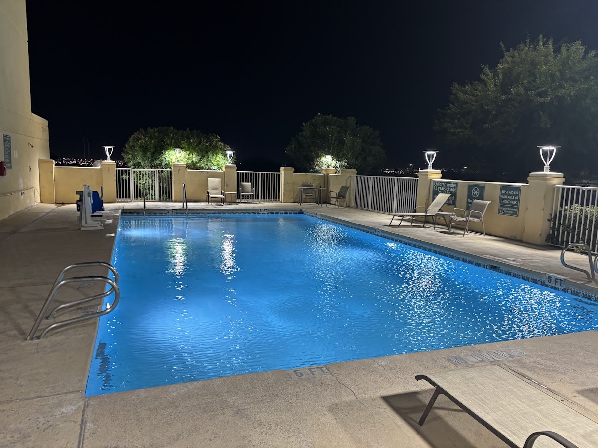 La Quinta Inn & Suites by Wyndham El Paso East photo 3