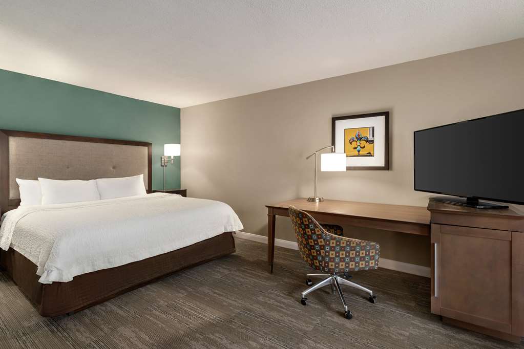 Hampton Inn New Orleans-St. Charles Ave./Garden District photo 2