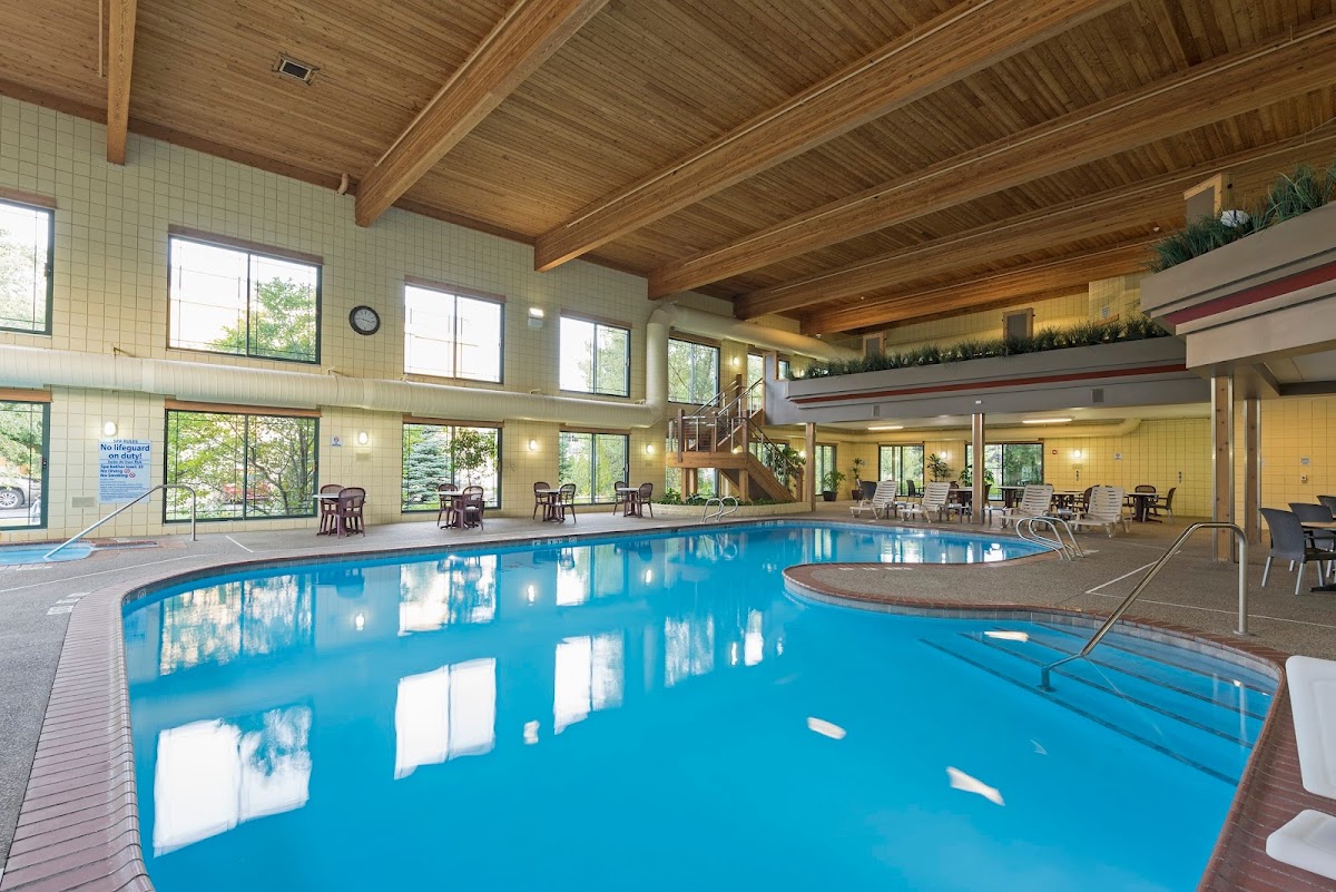 Holiday Inn Express Holland by IHG photo 3